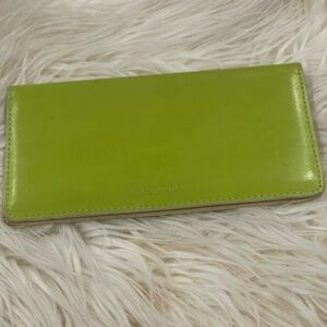 Lodi’s Green Wallet